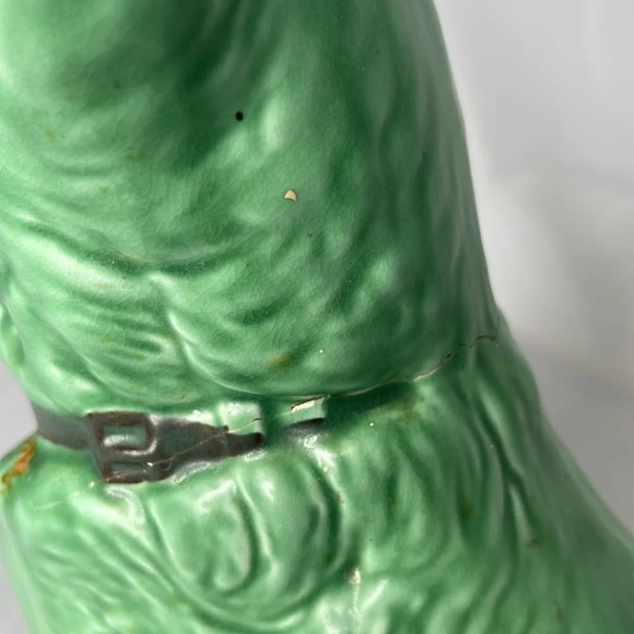 VINTAGE Sylvac Green Terrier Sitting Dog Figurine Made in England * Damaged  * - Picture 5 of 16